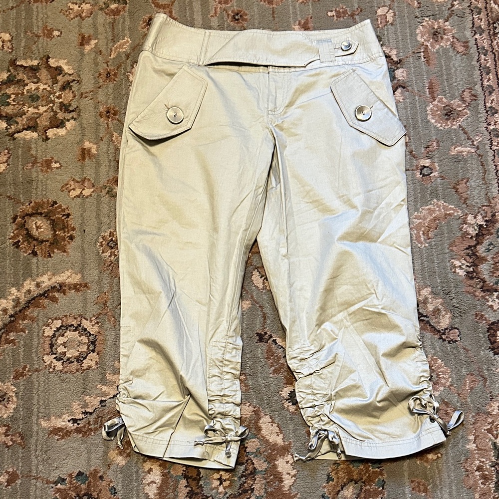 Nanette Lepore khaki capri pants
